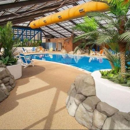 6 Berth Caravan On Marine Holiday Park Hotel Rhyl Ngoại thất bức ảnh