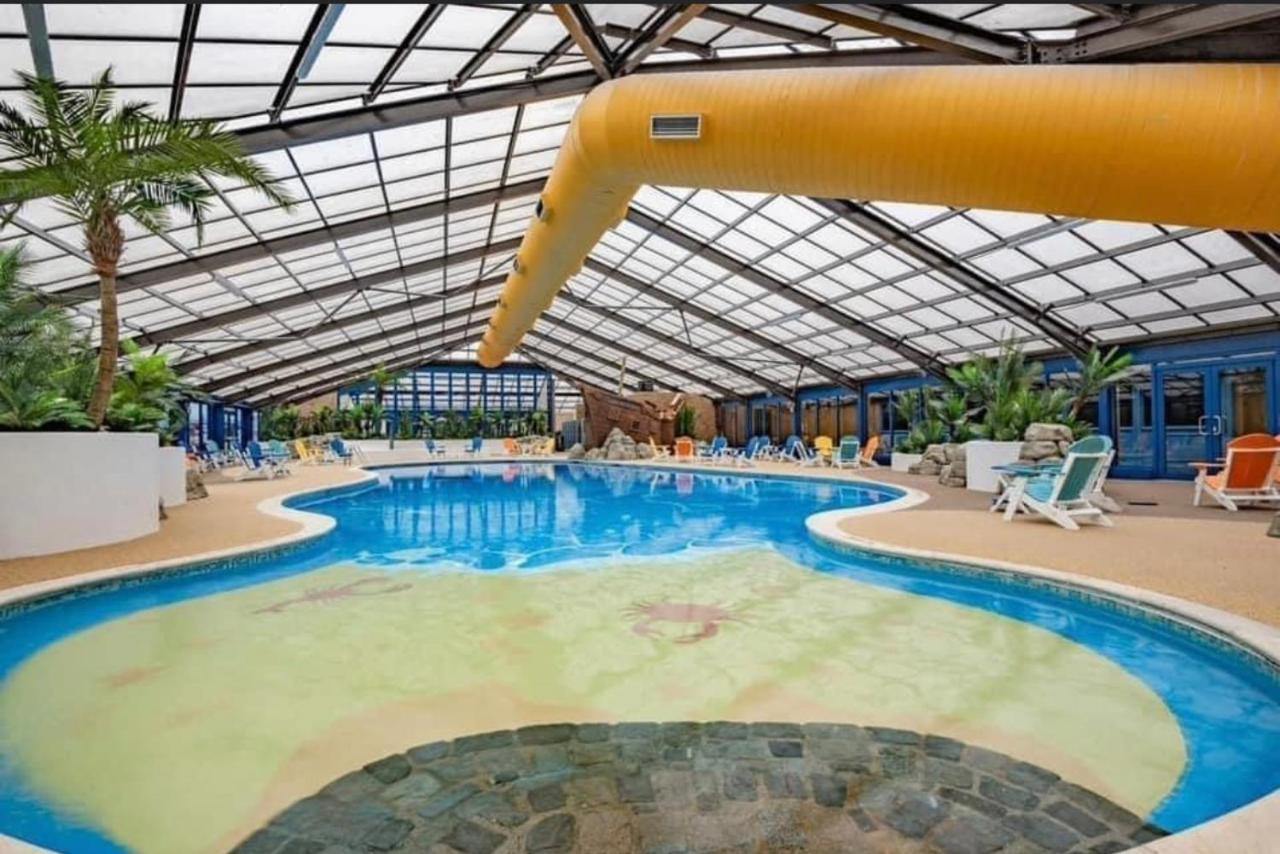 6 Berth Caravan On Marine Holiday Park Hotel Rhyl Ngoại thất bức ảnh